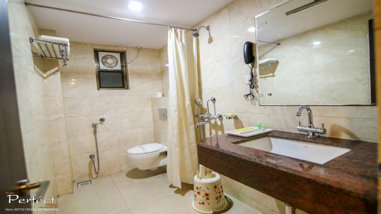 The Mahal Inn Jamshedpur Εξωτερικό φωτογραφία